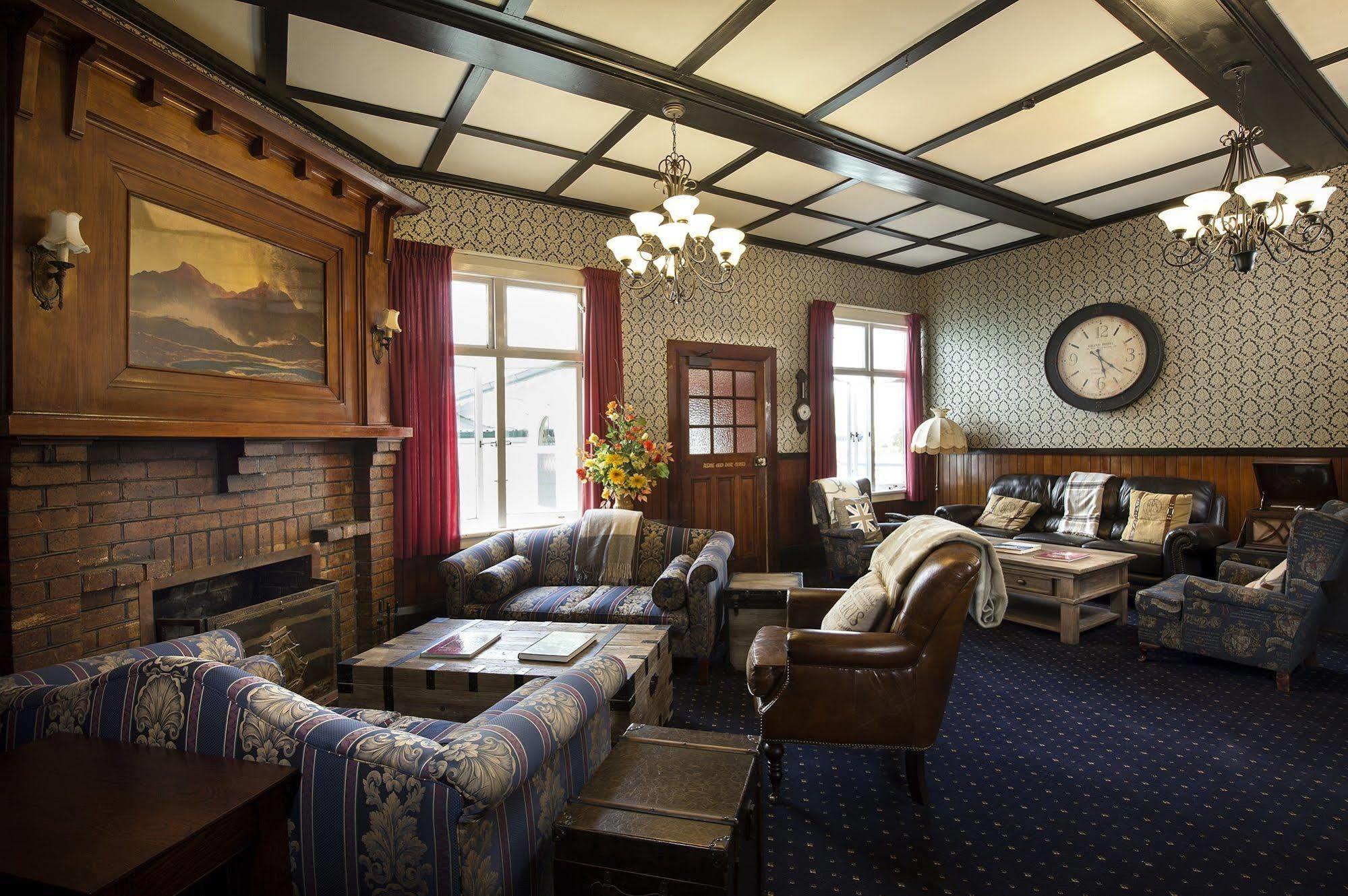 Okoroire Hot Springs Hotel Экстерьер фото